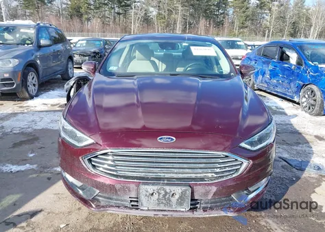 2017 Ford Fusion Hybrid Se z USA, uszkodzony, nr VIN 3FA6P0LUXHR249248